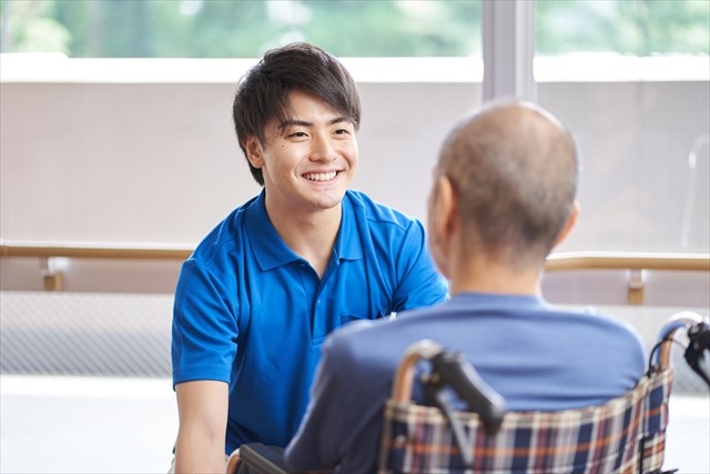 An ITN Registered Nurse conducting a home care assessment